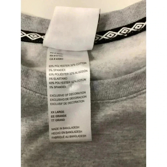 Umbro Grey Crop Size XXL Sweatshirt. Preowned - Picture 5 of 6